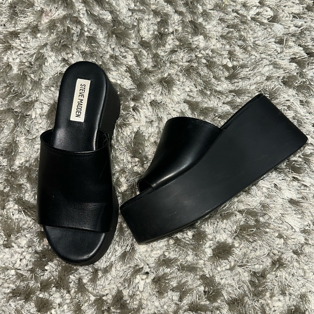Steve Madden “Christa” platform sandals size 7